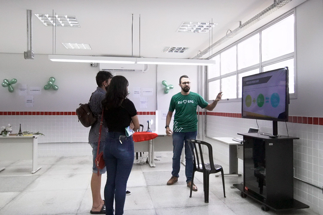 Bate papo com professores e orientação direcionada: Momento das Profissões auxilia jovens em busca de espaço no mercado
